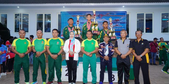 Pangdivif 2 Kostrad Secara Resmi Tutup Kejuaraan Renang di Malang
