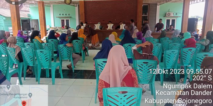 Pemerintah Desa Ngumpakdalem Hari ini Menyalurkan Bantuan Pangan (Bapang) Tahap II